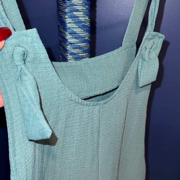 Emery Rose- Women’s Sage Green Sleeveless Romper with Pockets Size Large - Picture 6 of 15